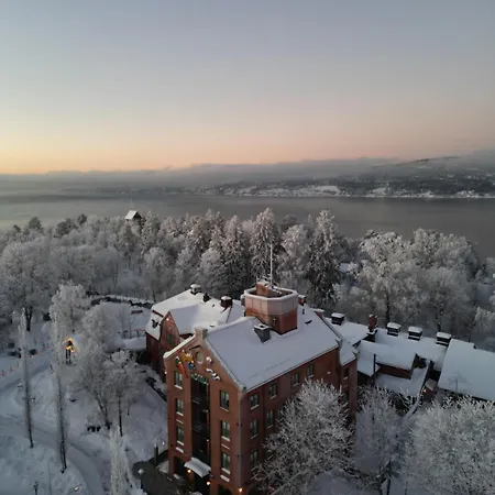Hotel Ramme Fjordhotell - Unike 4*